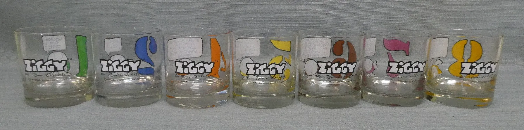 1977 Ziggy Cartoon Glasses - Lot of 7 - Like New!