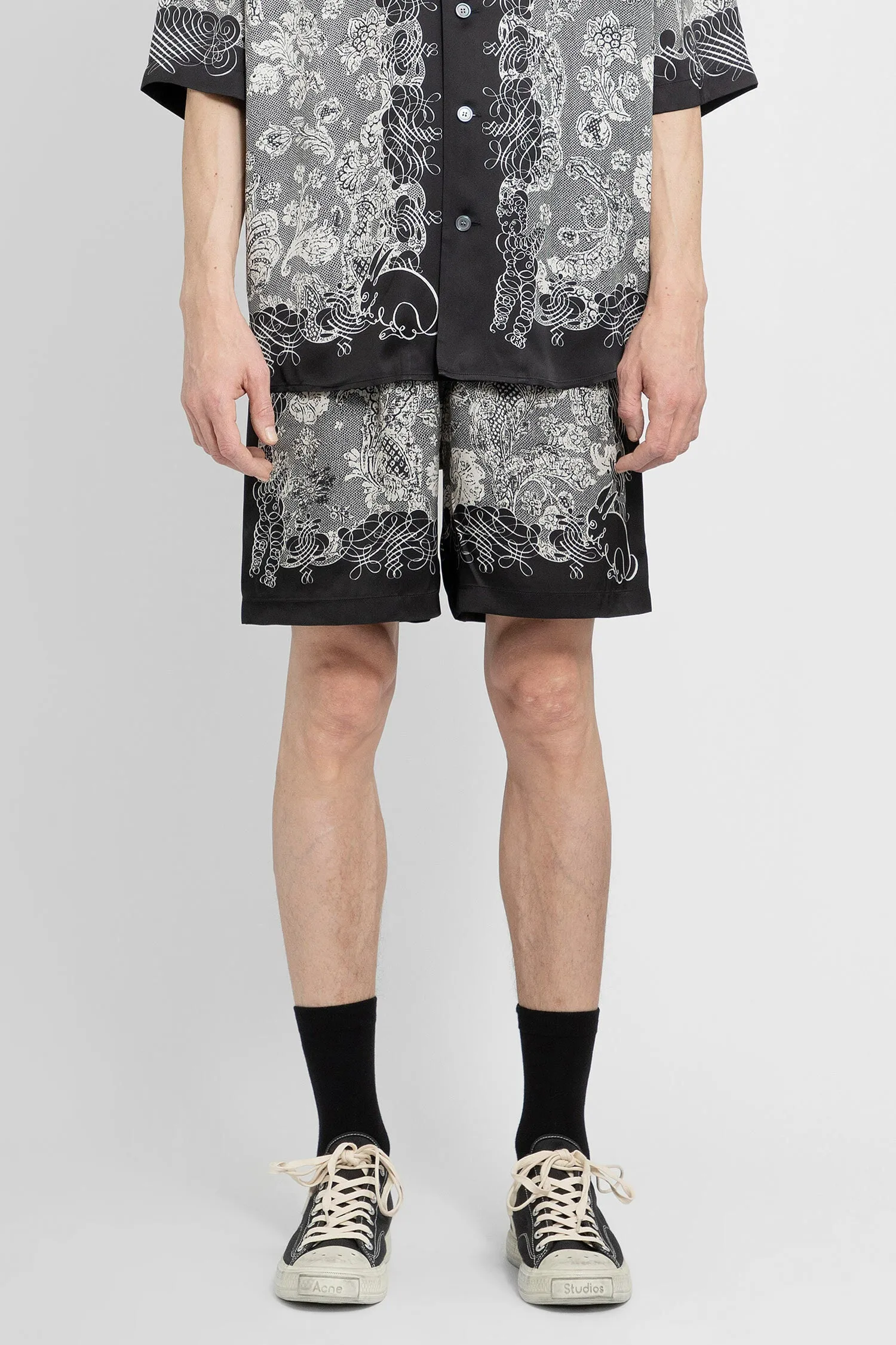 ACNE STUDIOS MAN BLACK&WHITE SHORTS & SKIRTS