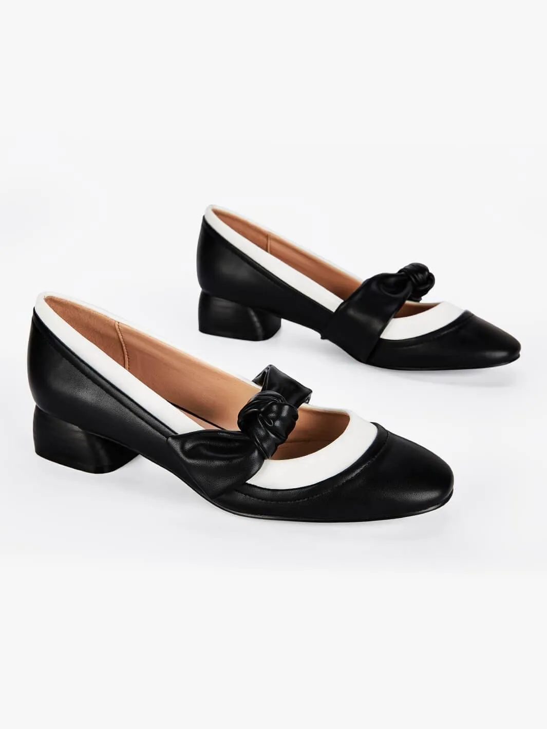 Cara retro bow shoes