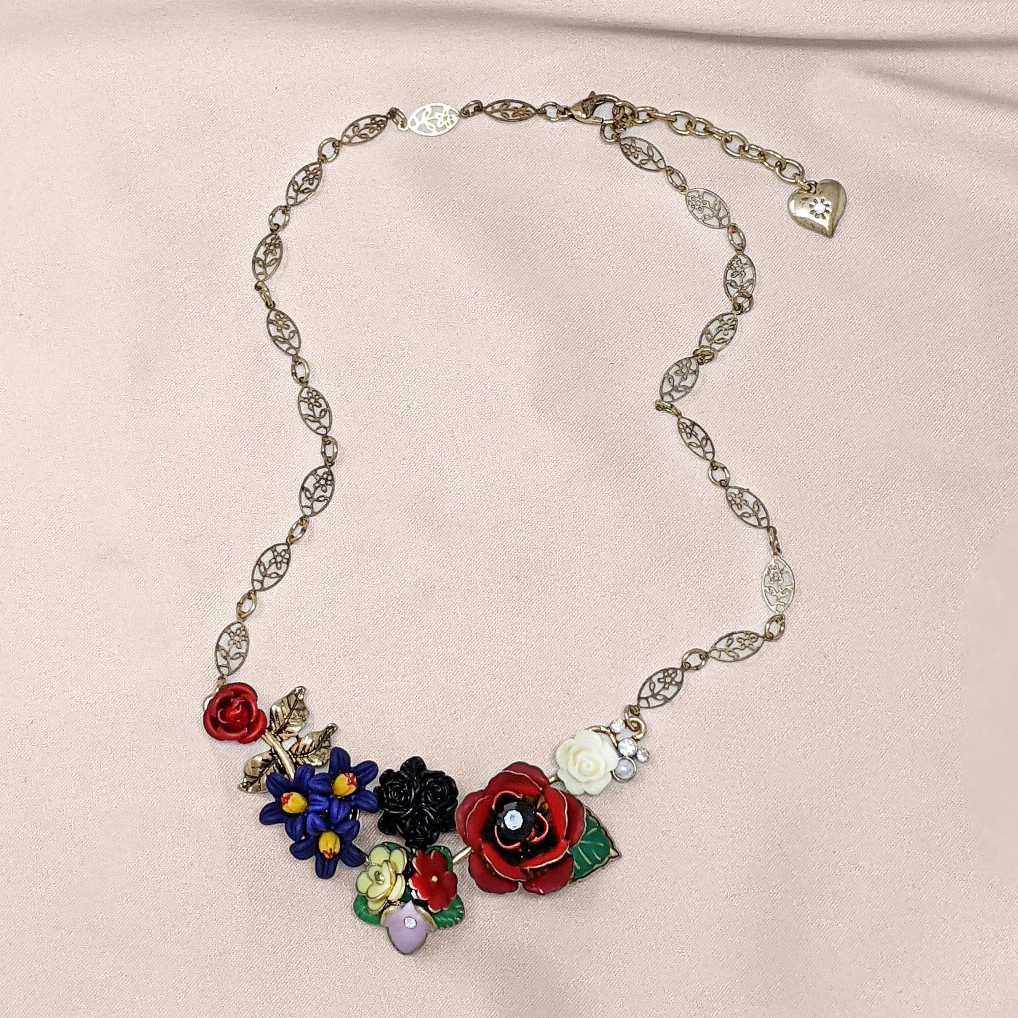 Frida Cluster Flower Vintage Style Necklace