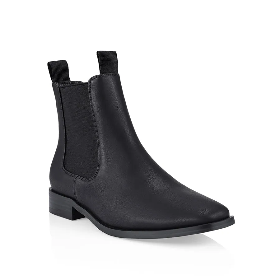 Harper Chelsea Boots - Black