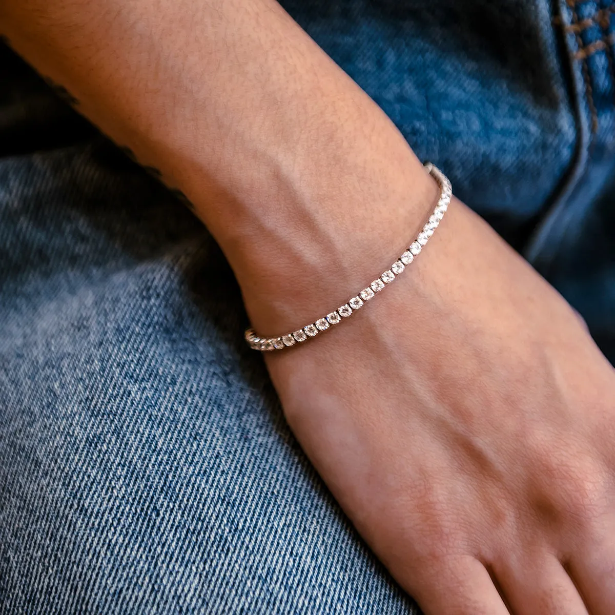 Micro Tennis Bracelet in White Gold