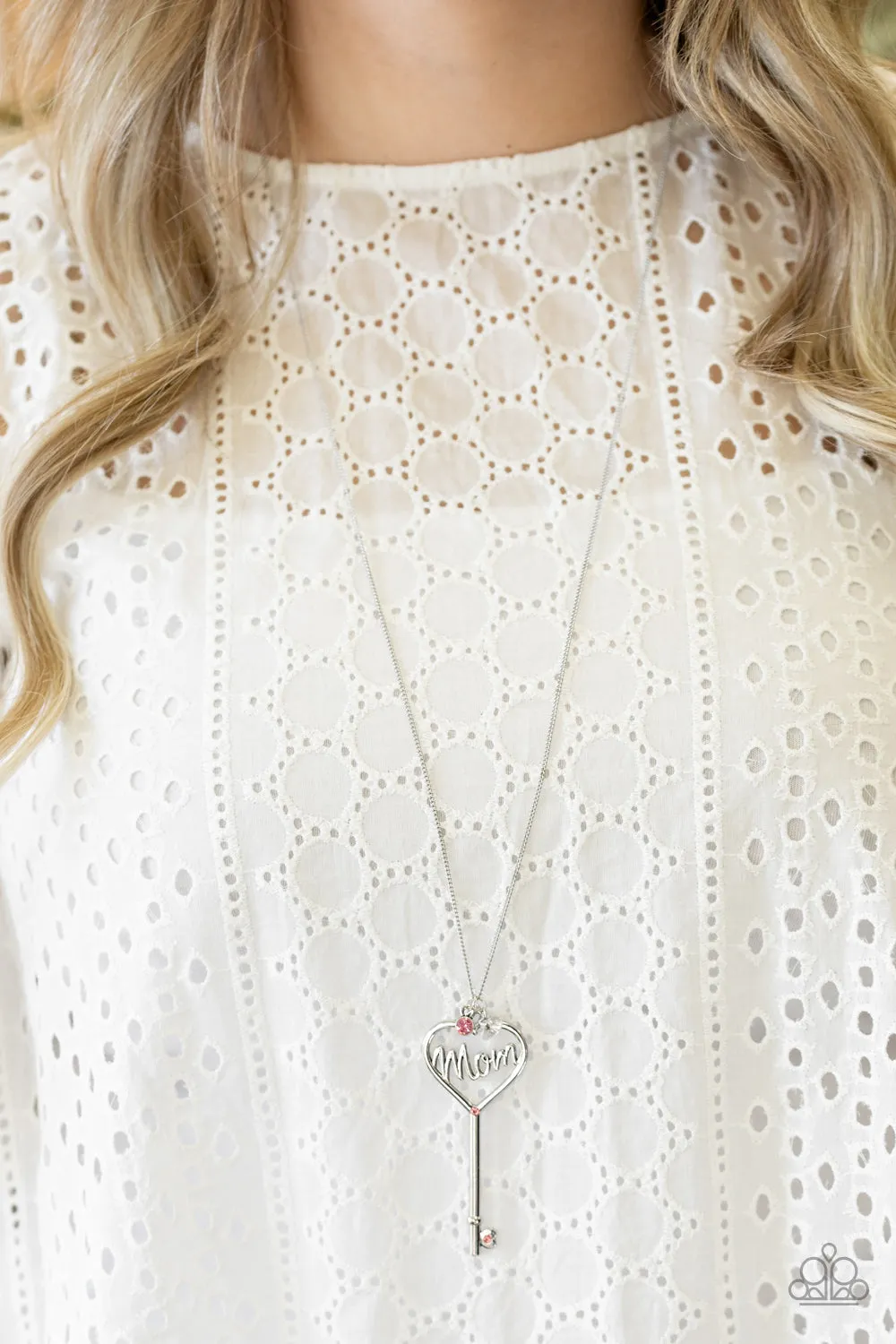 Paparazzi Necklace ~ The Key To Moms Heart - Pink