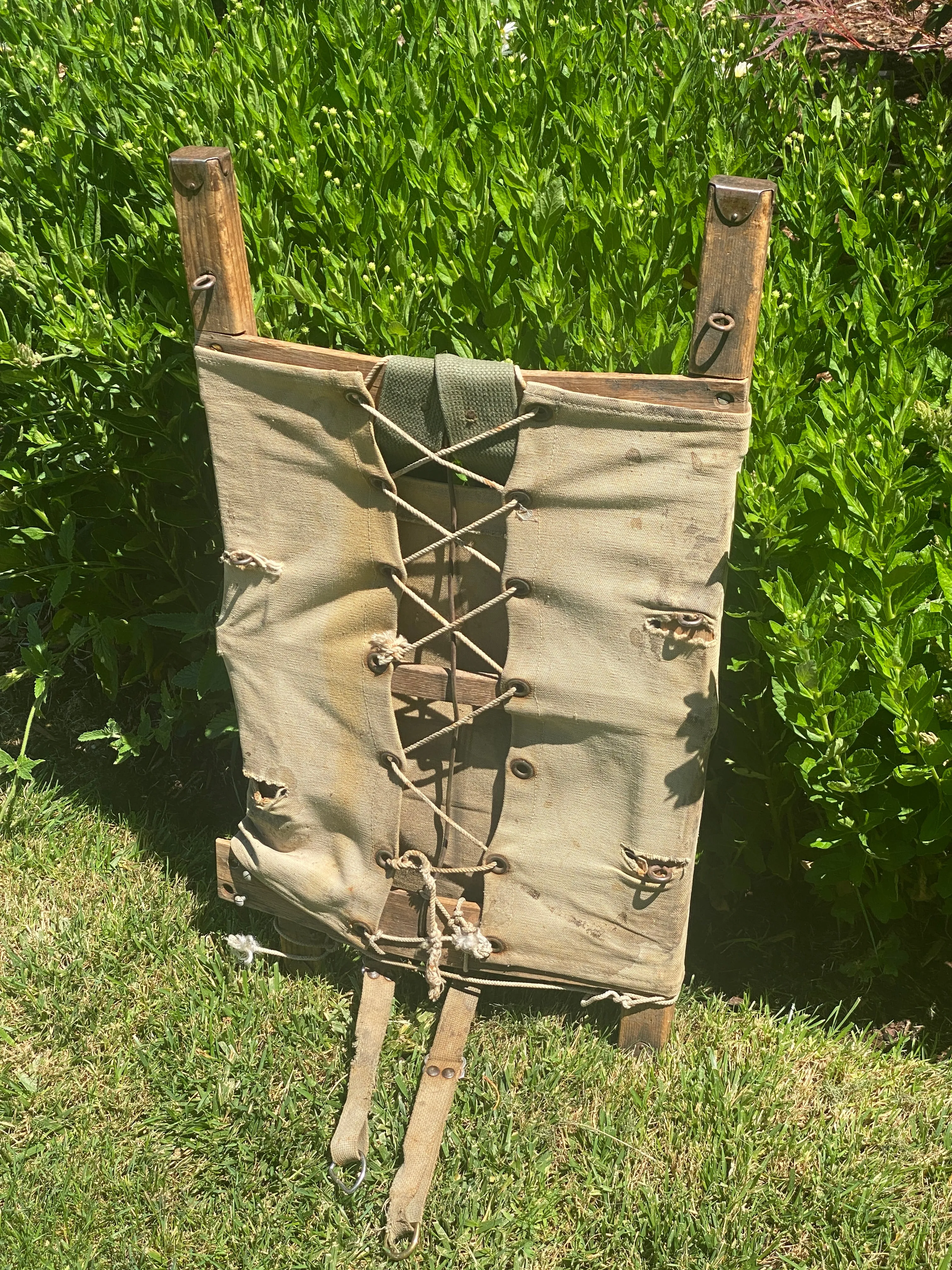 Vintage Wooden Frame Backpack - Trapper Nelson