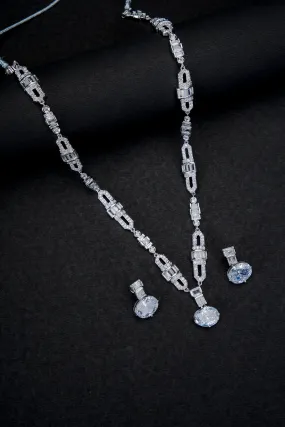 White Rhodium Elegance Necklace